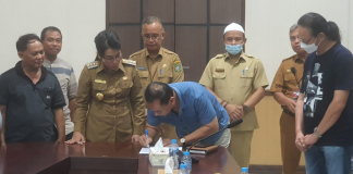 KESEPAKATAN PEDAGANG TERDAMPAK REVITALISASI DENGAN PEMKOT DAN INVESTOR KESEPAKATAN PEDAGANG TERDAMPAK REVITALISASI DENGAN PEMKOT DAN INVESTOR